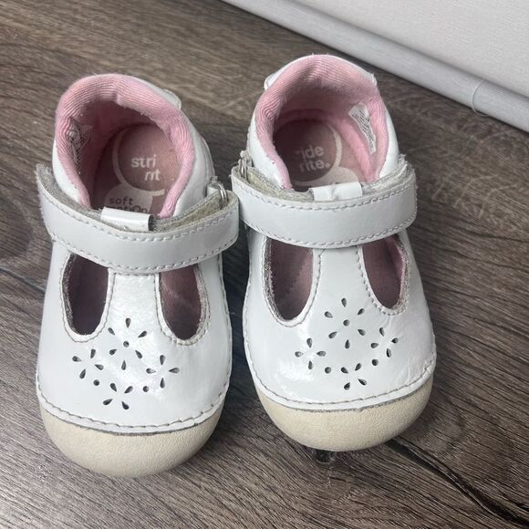 Stride Rite Soft Motion Baby and Toddler Girls Amalie Mary Jane Shoe size 5 M - Picture 1 of 6